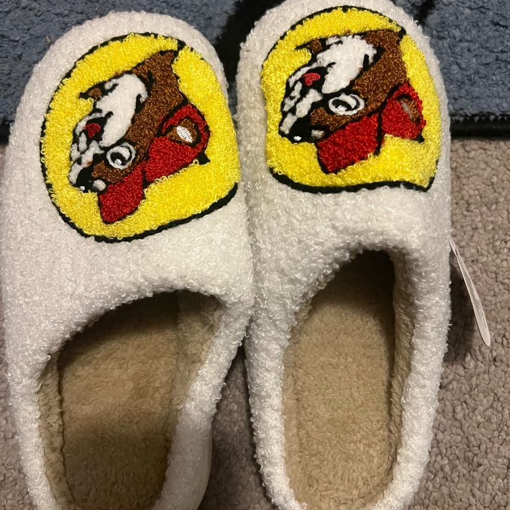 Buc-ees slipper